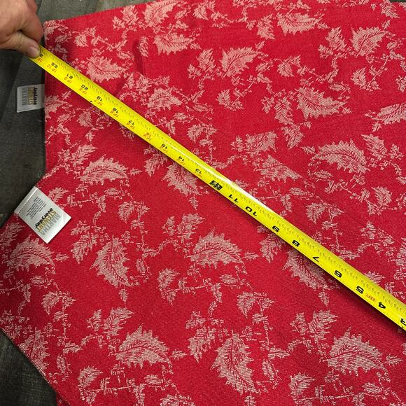 Placemats, Martha Stewart Red Floral Pattern CHristmas, 19" x 13", set of 4, EUC - Picture 3 of 8